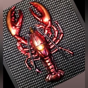 Metallic Lobster Piece. So Beautiful🦞